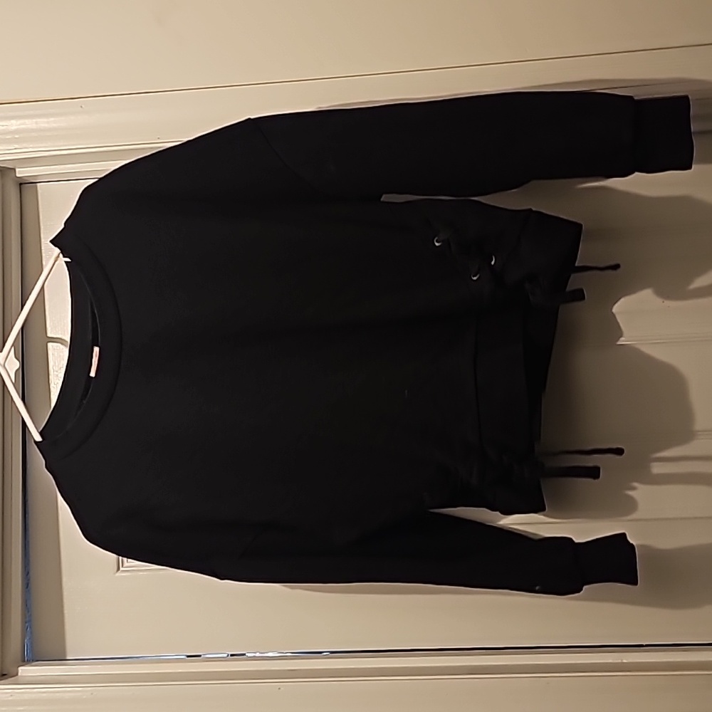 Black tie up sweater